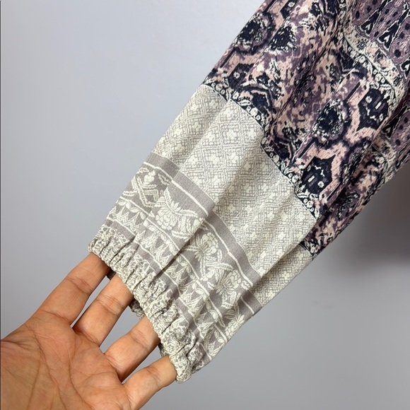 Lucky Brand Light Pink & Purple Long Sleeve Relaxed Blouse Size Large - Picture 5 of 9